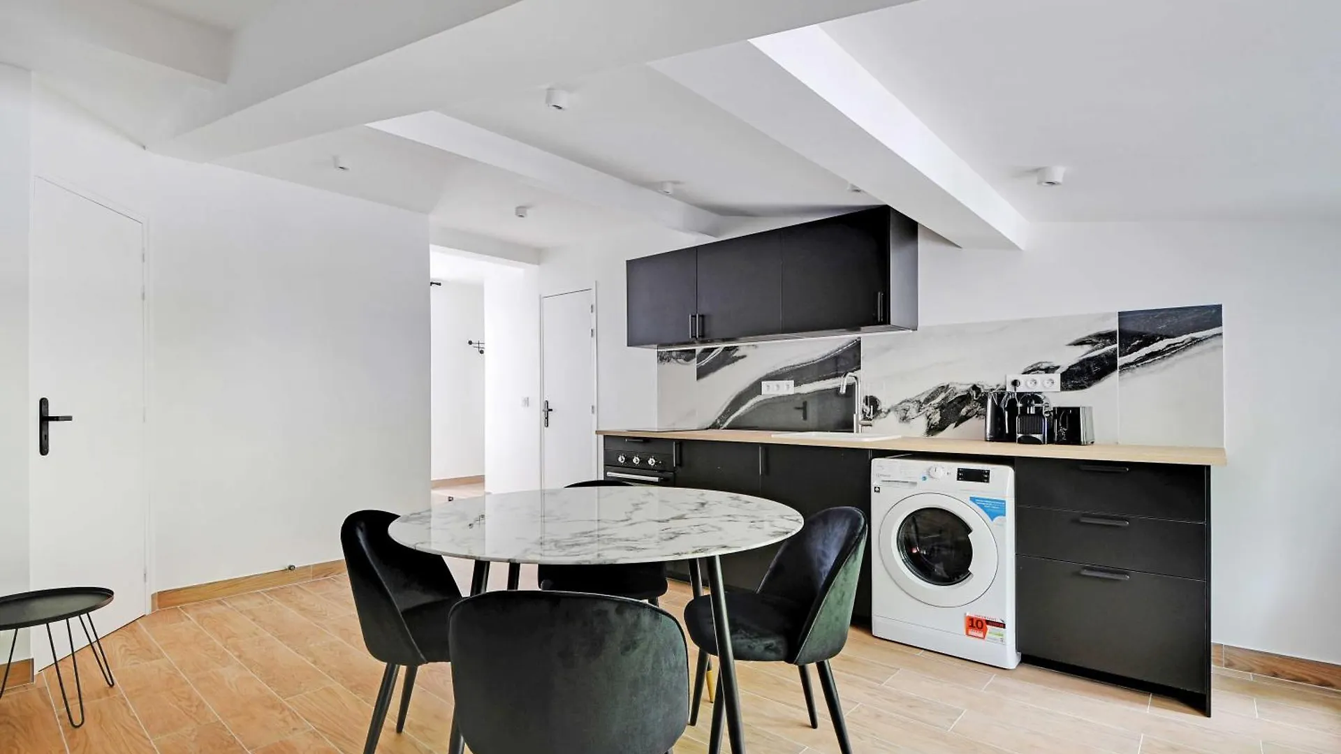 Refreshing 2Bd-6P Apartment - 18Th Ard Paris